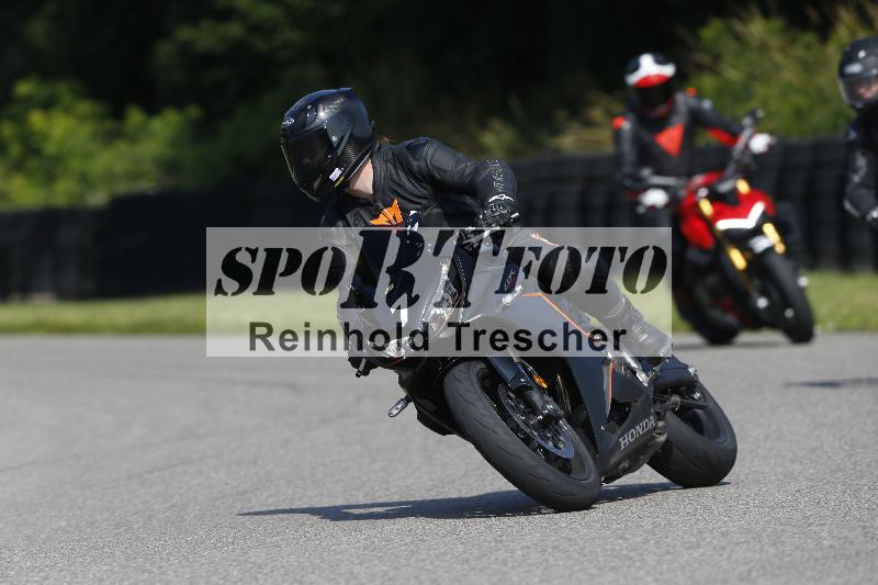 Archiv-2025/26 11.06.2025 Peter Studer have fun ADR/Gruppe blau/7